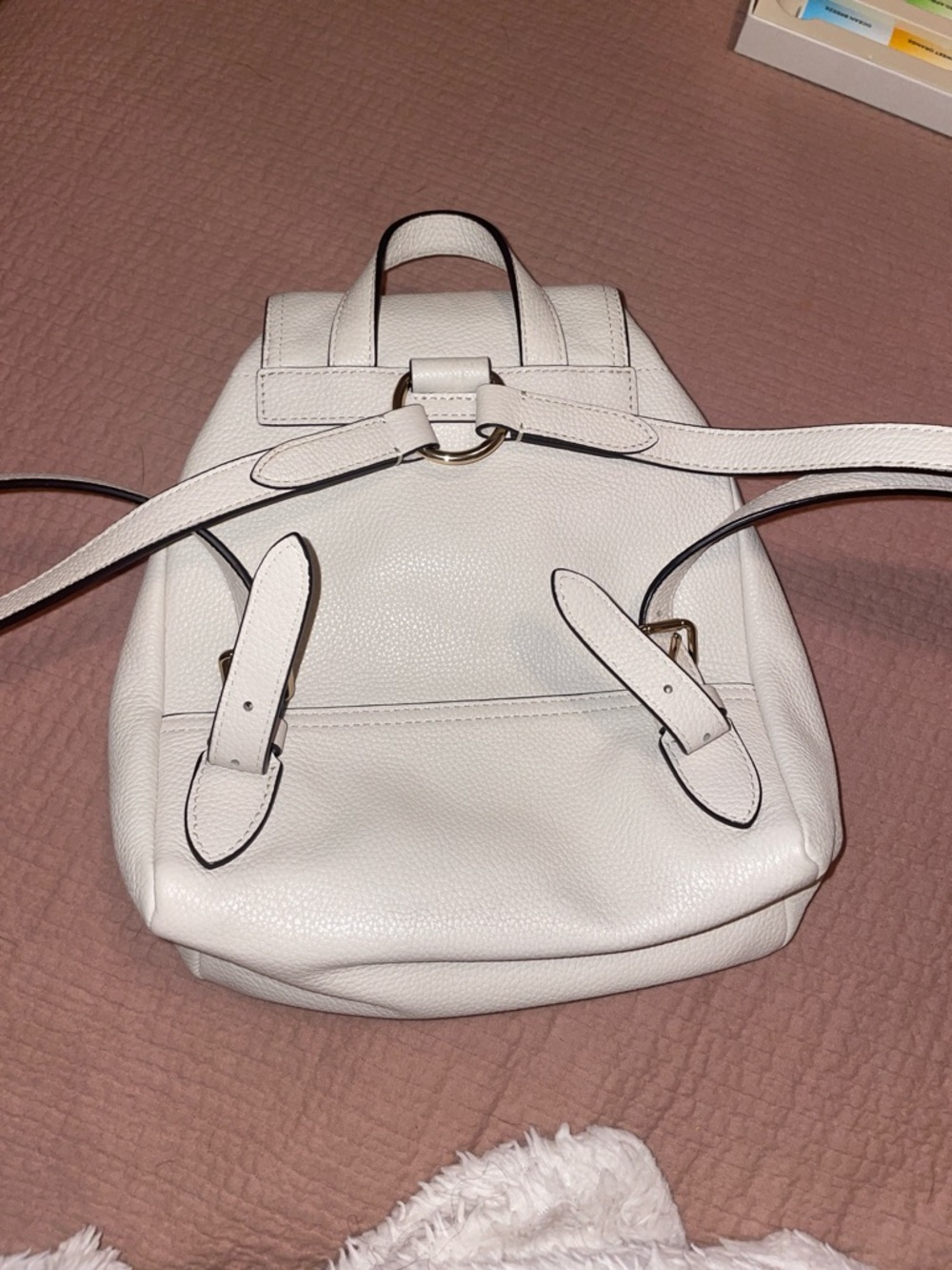 Sale ✨Coach Backpack 🫶🏽 - Picture 4 of 7